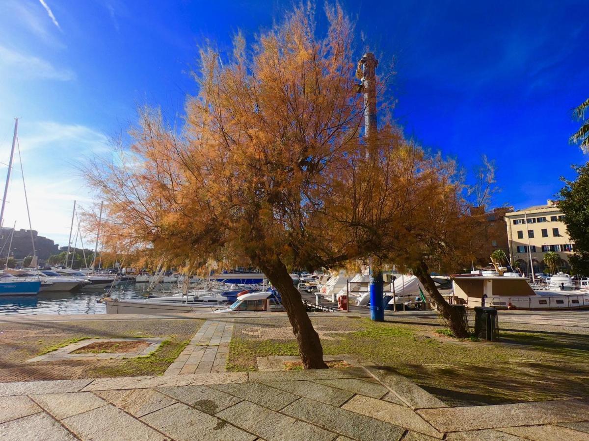 Central Savona Exterior foto